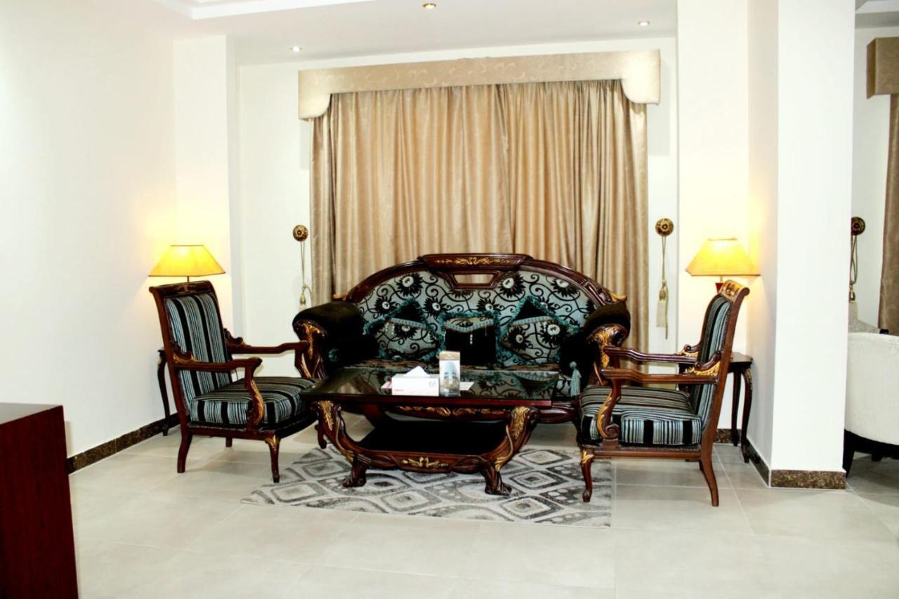 Tourist Hotel Doha Exterior foto