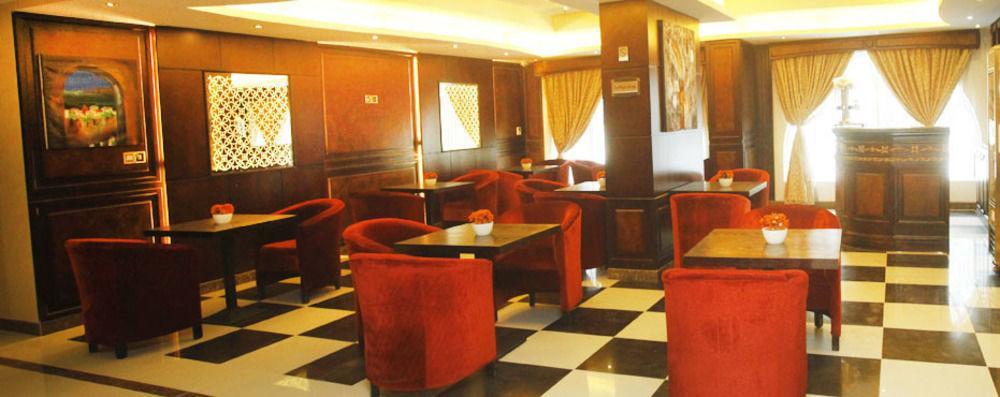 Tourist Hotel Doha Exterior foto